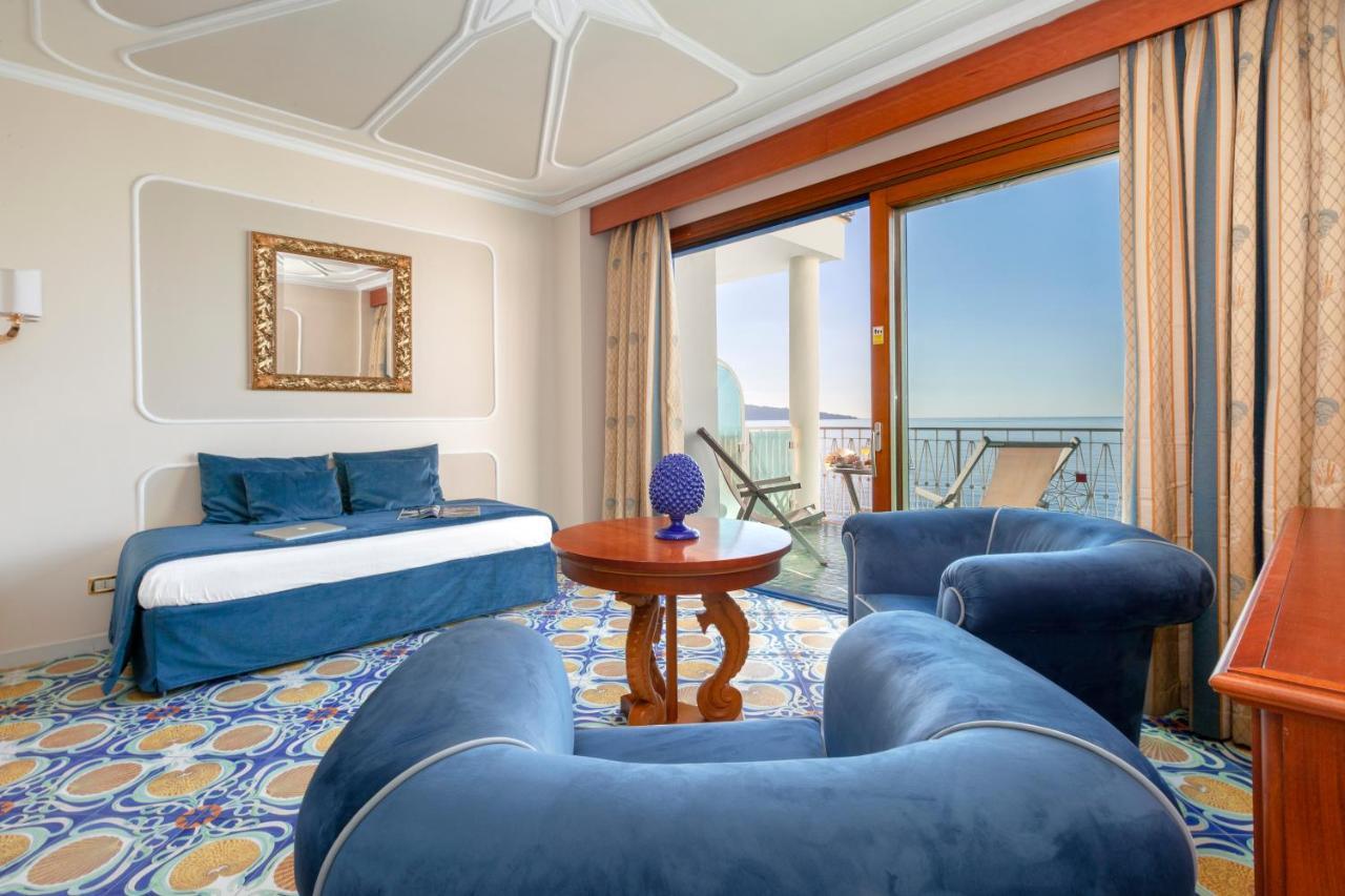 Alimuri Bay Resort メタ エクステリア 写真